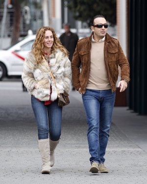Rocío Carrasco y Fidel Albiac a la salida de un restaurante