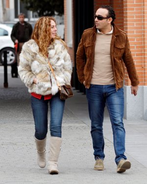 Rocío Carrasco y Fidel Albiac a la salida de un restaurante