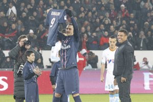 Ronaldo en el debut de David Beckham