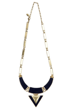 EL ARMARIO DE LA TELE: Collar rígido pirámide azteca DE PILGRIM 29.95€