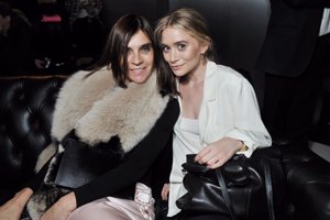H&M Fashion Show Front Row: Carine Roitfeld y Ashley Olsen