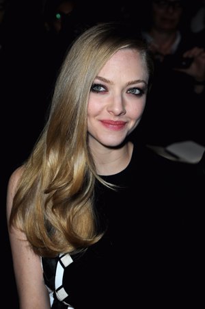 GETTY: Amanda Seyfried en Givenchy