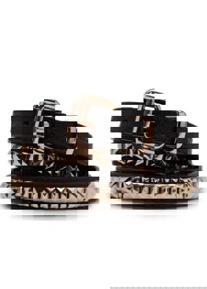 Cinturón negro con tachuelas MANGO 15,99€