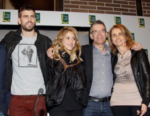 Gerard Piqué, Shakira, Joan Piqué y Montserrat Bernabéu