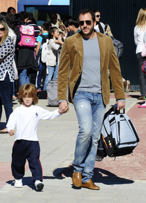 Borja Thyssen y su hijo