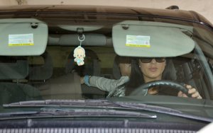 Ana María Añdón en su coche