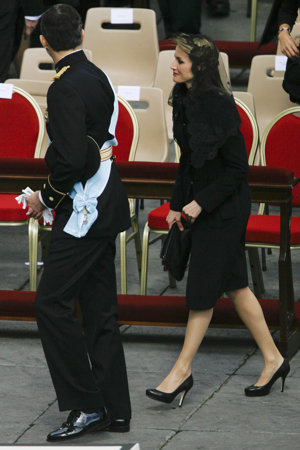 El Príncipe esperando a su mujer