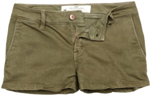 Shorts en verde militar H&M 19,95€