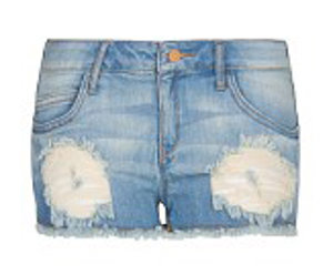 Short denim desgastado MANGO 19,99€