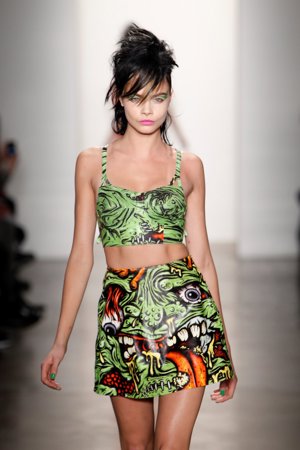 GETTY IMAGES: Cara Delevigne para Jeremy Scott