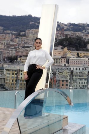 Vicky en Msc cruceros vestida de: Escada
Zapatos: Jimmy Choo