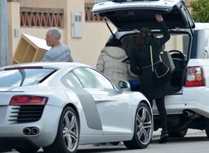 Francisco ayuda a Kiko y Jessica durante la mudanza