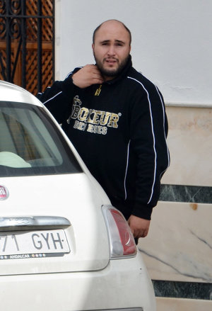 Kiko Rivera durante la mudanza