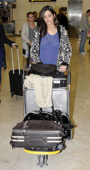 Aunque luce algo cansada, Sara Carbonero está a la última