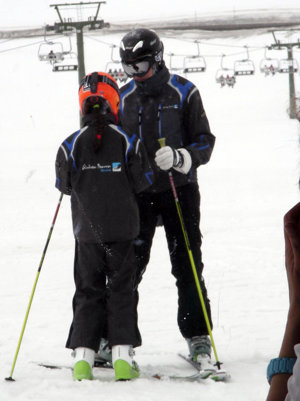 EUROPA PRESS: La Infanta junto a su hija Victoria Federica en la pistas