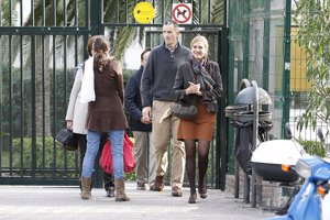 Doña Cristina e Iñaki Urdangarín acuden a la función de Navidad del colegio de sus hijos