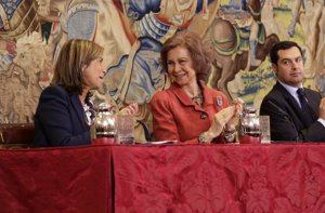 La Reina Sofía en un acto el día que imputan a la Infanta