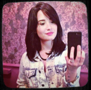 El nuevo look de Demi Lovato en Twitter