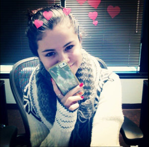 Selena Gomez sin maquillar Twitter