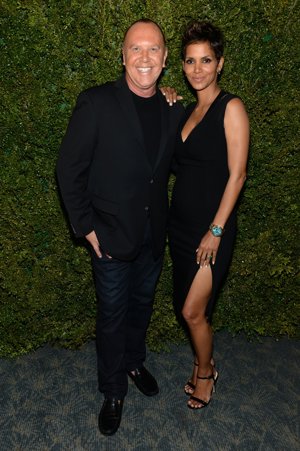 GETTY IMAGES: Halle Berry y Michael Kors