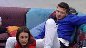 Adrián se refugia en Argi