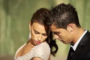 GETTY IMAGES Gestos de complicidad entre Cristiano e Irina