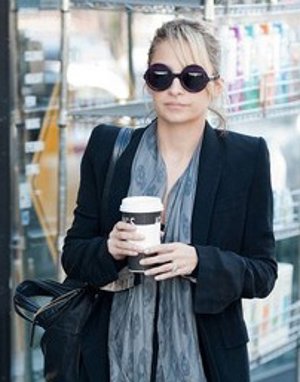 NICOLE RICHIE: ISOTONER