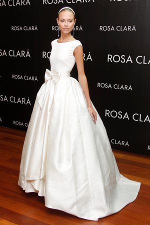 EP DAVID OLLER: Dasha Kapustina