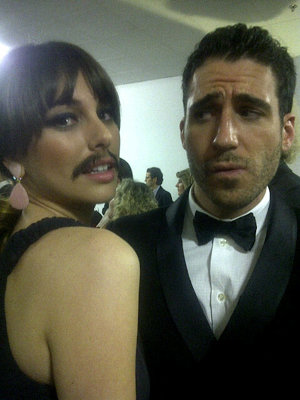 La expareja compartiendo un gracioso momento en la entrega de los Premios Goya. Foto Twitter  Miguel Ángel