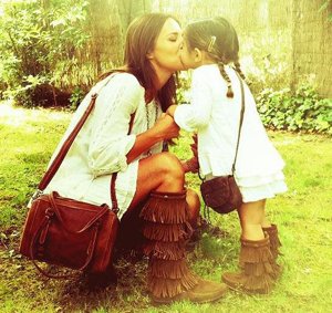 Twitter. Paula Echevarría y su hija