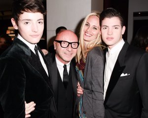 FACEBOOK: Domenico Dolce junto a Harry Brant, Lauren Santo Domingo y Peter Brant Jr.