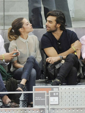 Diego Osorio junto a Maria León