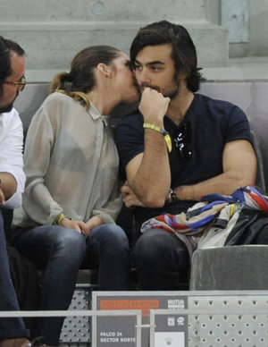 Diego Osorio junto a Maria León