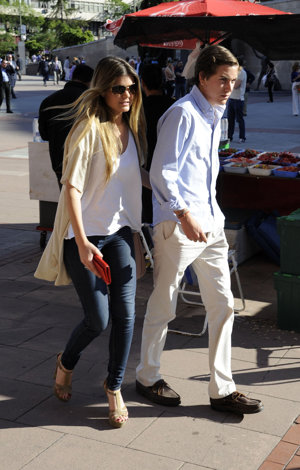 Alejandra Ruiz Rato acompañada de un 