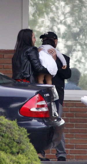 Eduardo Cruz con su pequeña hija