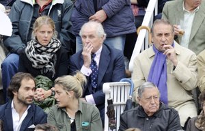 Ramón Calderón y su hija junto a Pedro Trapote