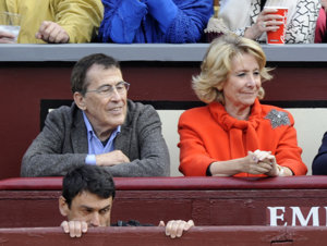 Esperanza Aguirre junto a Fernando Sánchez Dragó