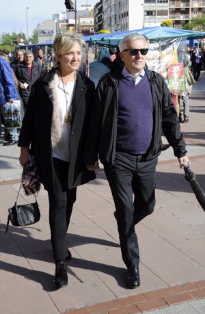 Inés Ballester acompañada de su marido