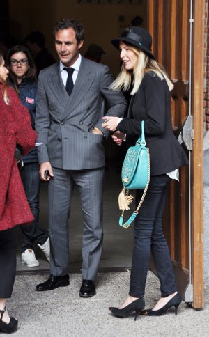 Vega Royo acompañada de su pareja