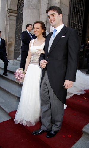 Foto Europa press: Los novios felices. Luis Miguel Valtierra de Simón y Mª José Blesa Portela