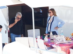 Roberto Cavalli y su mujer Eva. Action Press