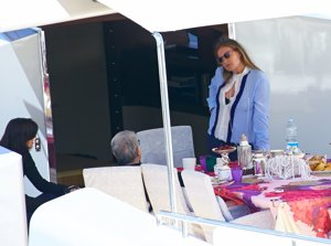 Roberto Cavalli y su mujer. Action Press