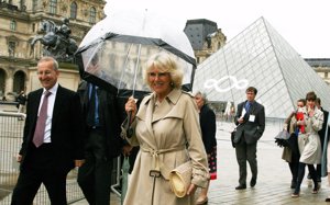 1ST VIEWS: Camila visitó también el Museo del Louvre