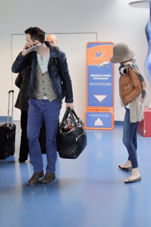 ACTION PRESS: La pareja se mostró muy esquiva con la prensa en el aeropuerto de Berlín