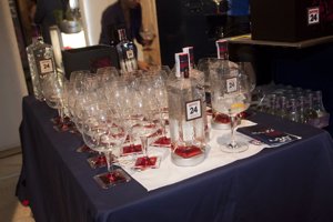 EP JOSE RUIZ: Gin Show