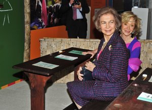 La Reina Doña Sofía y Maria Teresa Fernández de la Vega