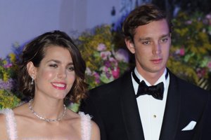 Pierre con su hermana Carlota en el Baile Rosa este año FOTOS GETTY