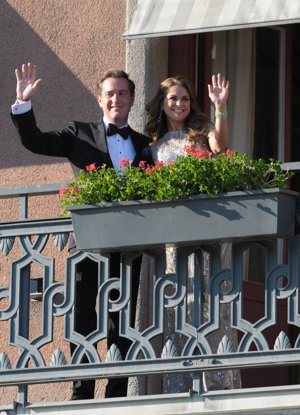 Los novios el día antes de la boda se mostraban muy sonrientes, Magdalena de Suecia y Chris O'Neill FOTOS: ACTION PRESS