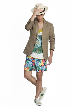 El Armario de la Tele: Estampados florales se combinan con americanas