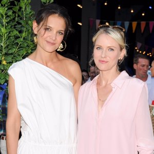 Coach: Katie Holmes y Naomi Watts inauguran en verano en Nueva York